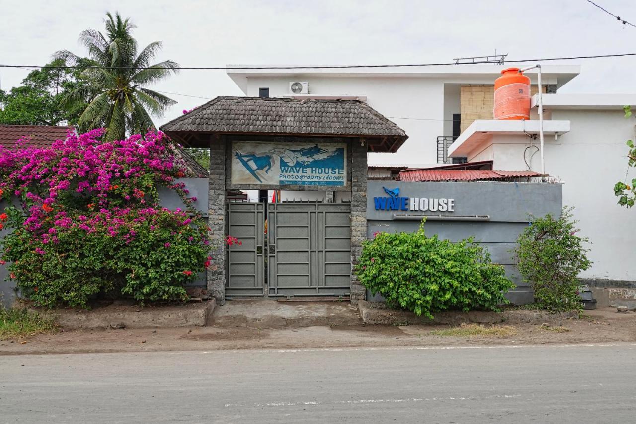 مبيت وإفطار برايا Wave House Gerupuk South Lombok المظهر الخارجي الصورة