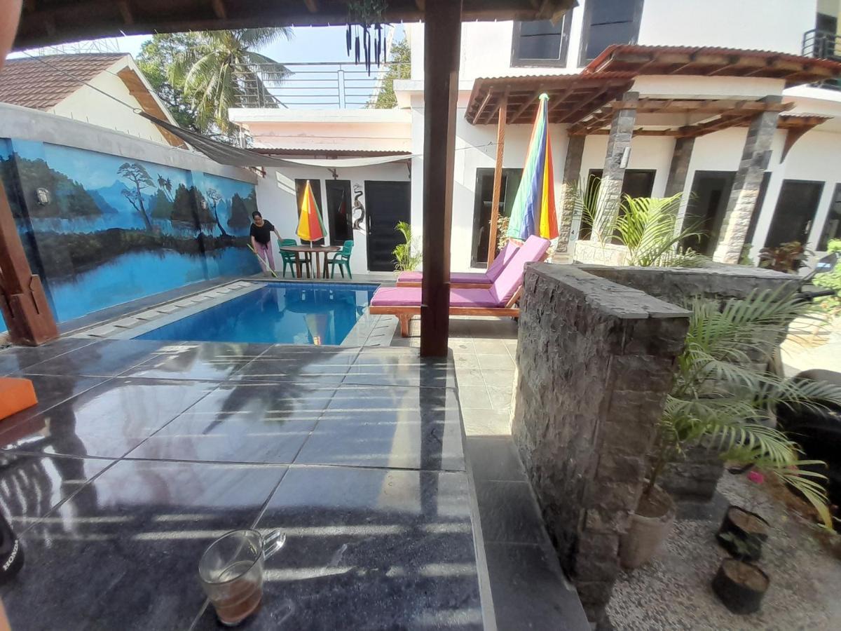 مبيت وإفطار برايا Wave House Gerupuk South Lombok المظهر الخارجي الصورة
